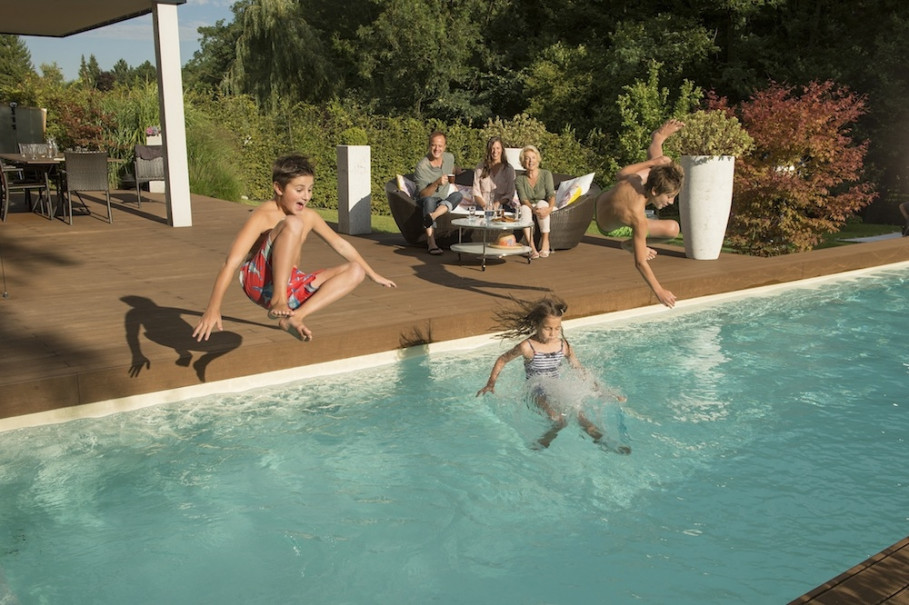 Schwimmen in belebtem Wasser